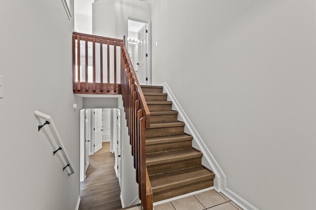 Building Photo - 412 John Sutherland Dr