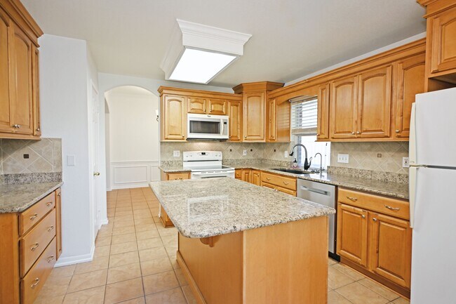 Building Photo - 1131 River Rock