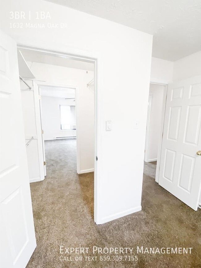 Building Photo - 1632 Magna Oak Dr