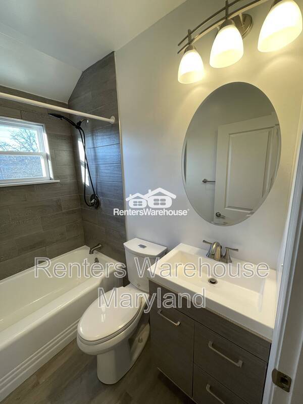 Building Photo - 2062 Jasmine Rd