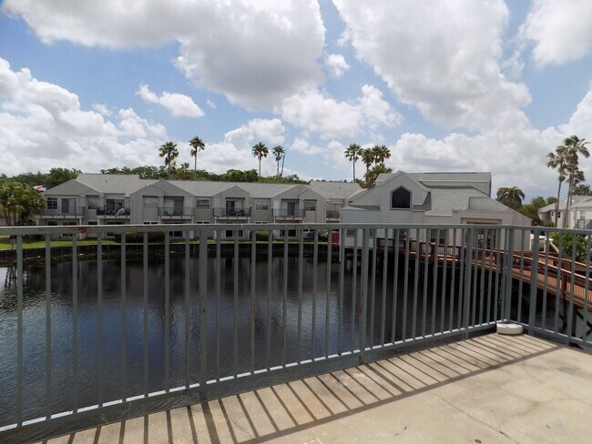 Building Photo - 2508 Woodgate Blvd