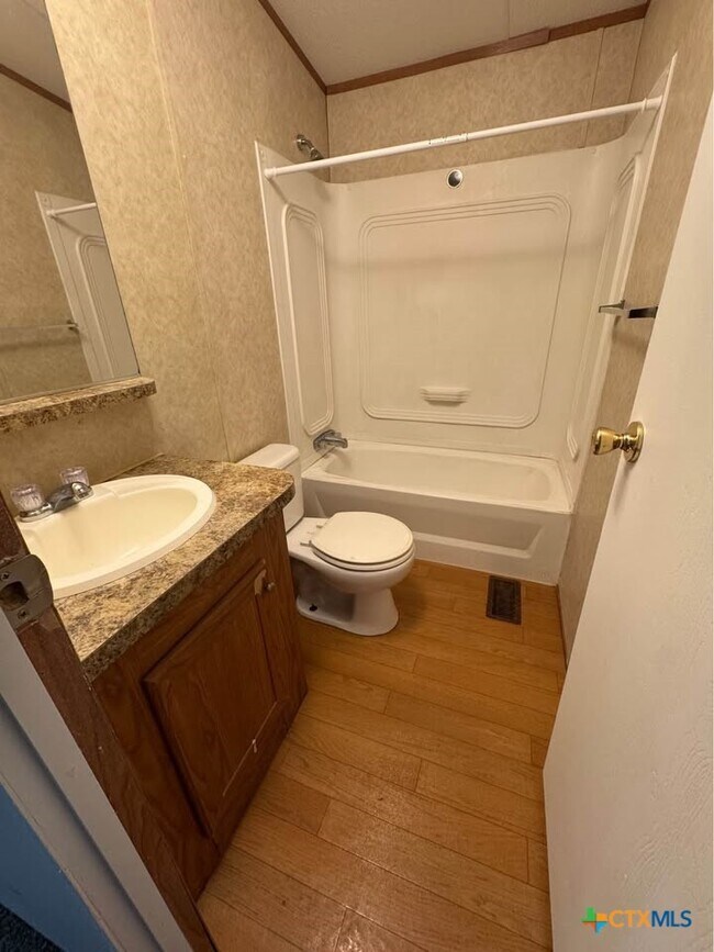 Building Photo - 456 Limestone Dr