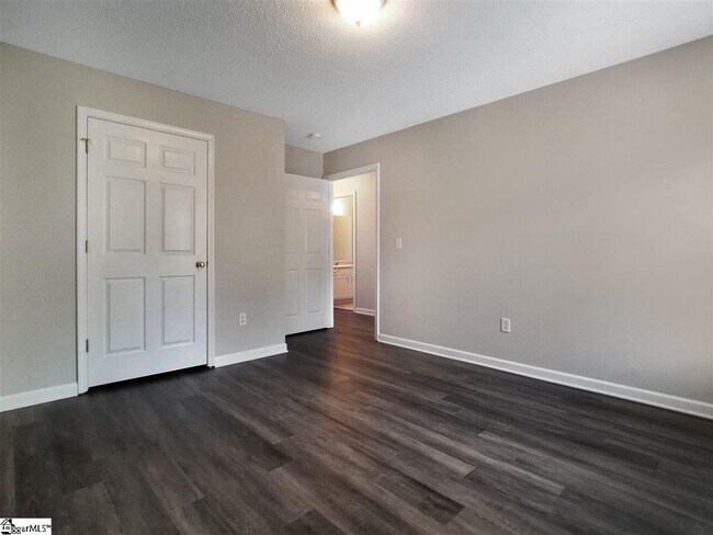 Building Photo - 915 Black Snake Rd