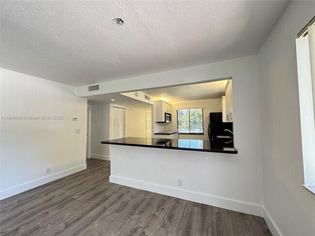 Building Photo - 16215 Saddle Club Rd