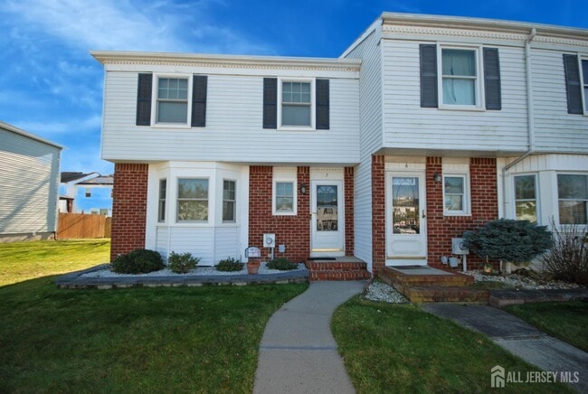 Building Photo - 7 Gardenia Ct