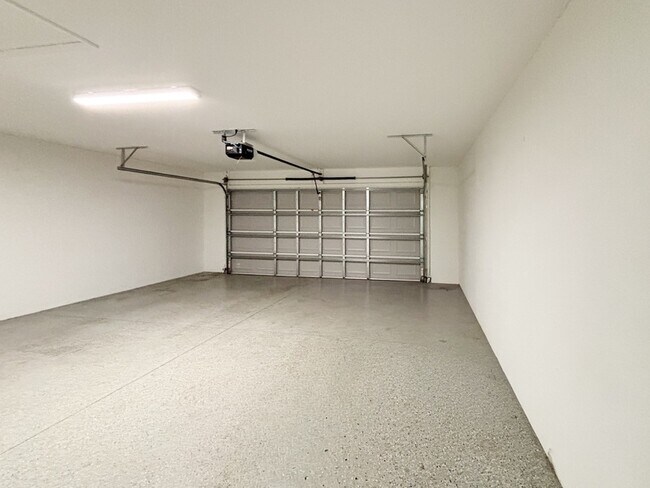 Building Photo - 9892 SW 189th Cir