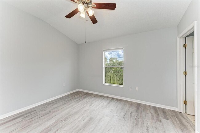 Building Photo - 6218 Flagfish Ct