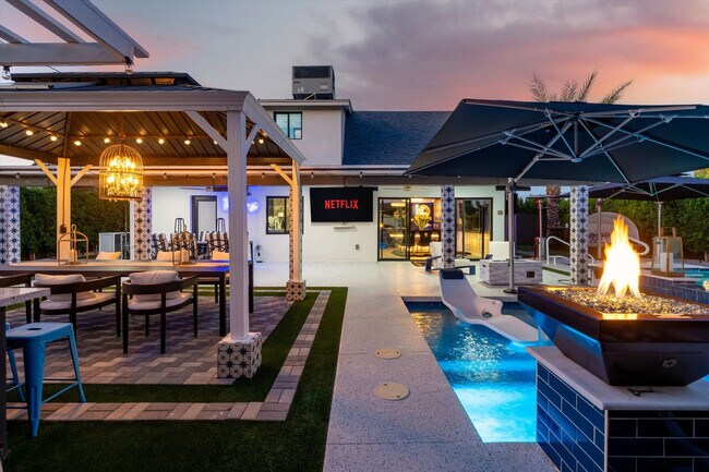 Building Photo - 8543 E Valley Vista Dr