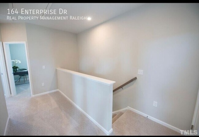 Building Photo - 164 N Enterprise Dr