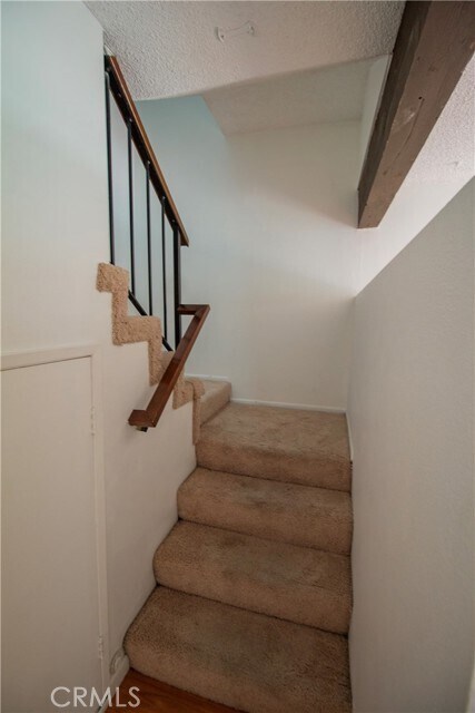 Building Photo - 11818 Moorpark St