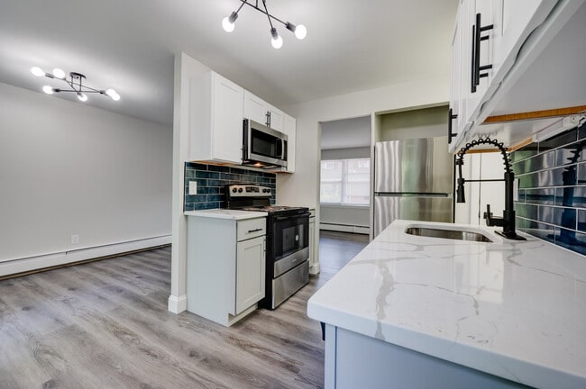 Building Photo - 20 Howard St