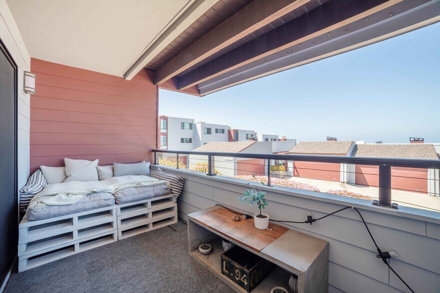 Building Photo - 419 Camino de las Colinas