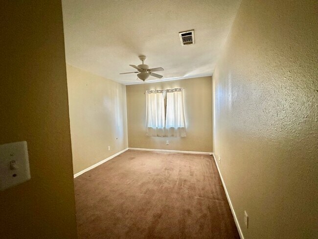 Building Photo - 148 Bayou Dr