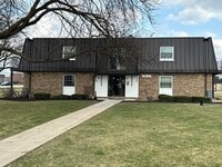 Building Photo - 121 W 63rd St