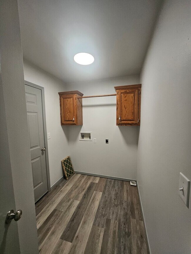 Building Photo - Yuma Duplex