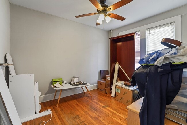 Building Photo - Ewing, NJ – 7BR / 2BA. House near TCNJ. Spacious layout.