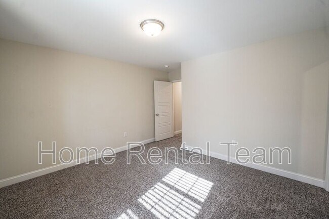 Building Photo - 87 Hammock Dr