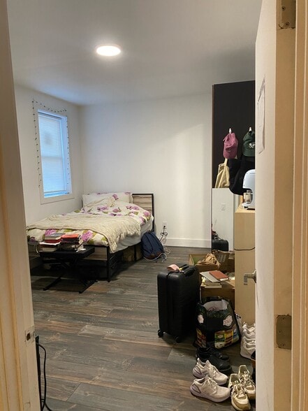 Bedroom 4 - 55 Trumbull St