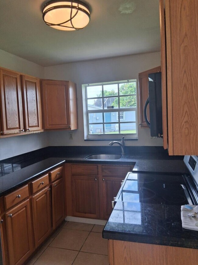 Building Photo - 2975 NW 212th St