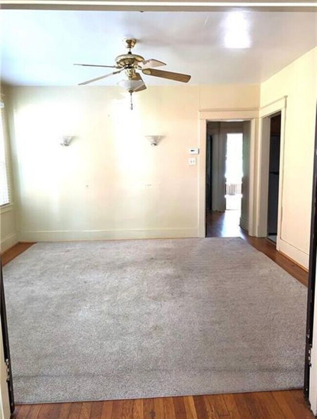 Building Photo - 4005 California Ave