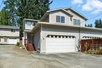 Building Photo - 3bd/2.5ba Everett Duplex