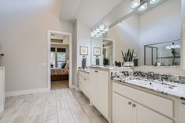 Building Photo - 13224 N Salmon River Cir