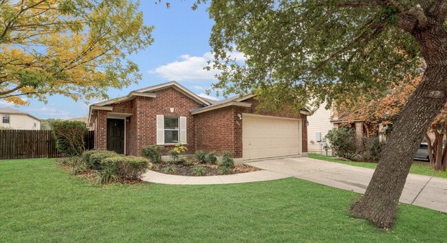 Building Photo - "Charming 3-Bedroom Oasis on Cherokee Blvd with 2 Full Baths – 1425 Sq Ft of Cozy Living in New B...