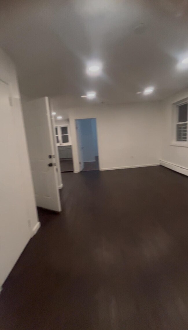 Building Photo - 4207 Grand Ave