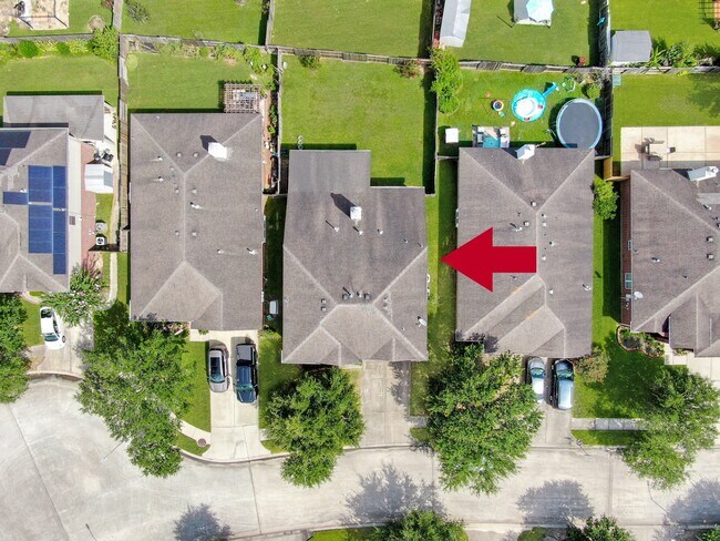 Building Photo - 30327 Deleon Fields Dr