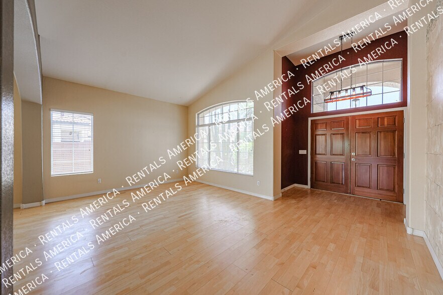 Building Photo - 15237 S 47th Way