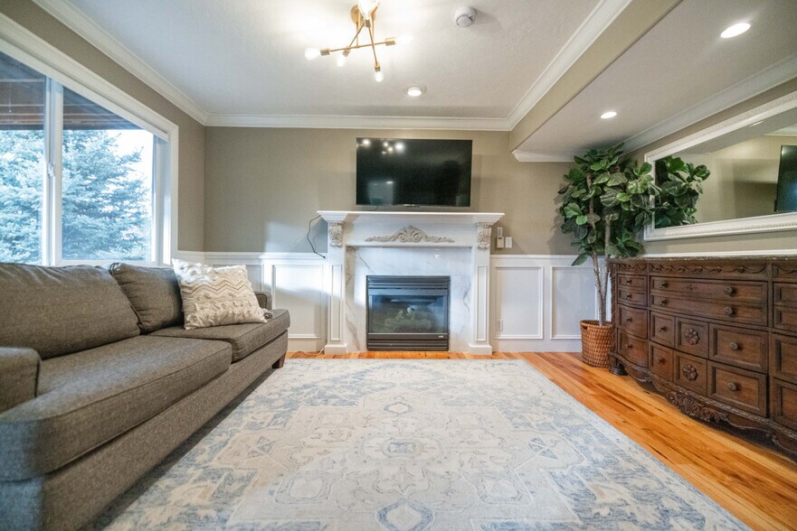 Building Photo - 10098 Wasatch Blvd