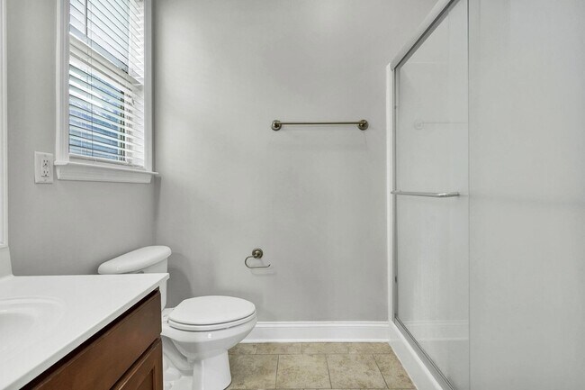 Building Photo - 955 Dodie Dr