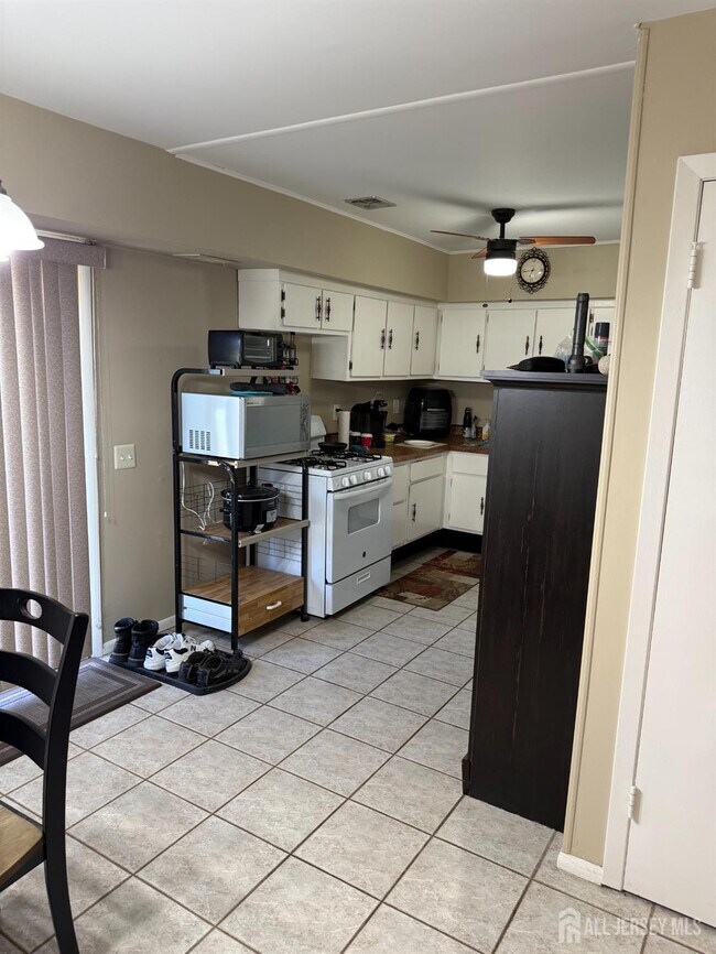 Building Photo - 1 Oklahoma Dr