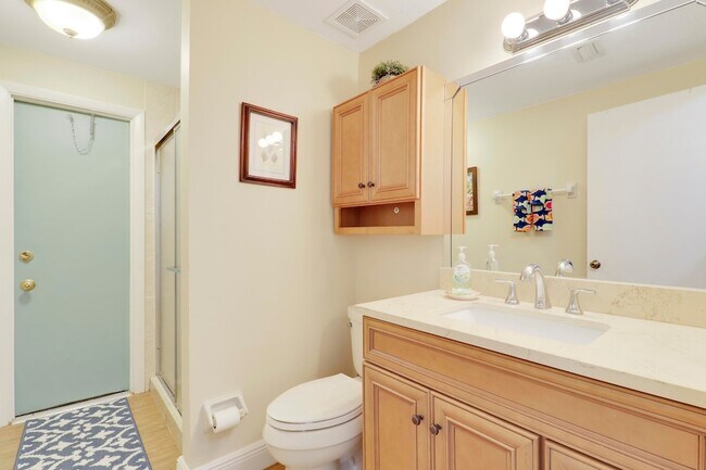 Building Photo - 1801 S US Hwy 1