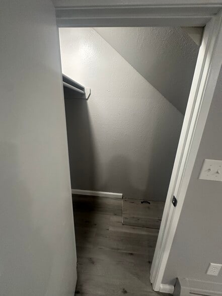 Building Photo - 1410 Juneau St