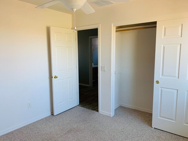 Building Photo - Rancho Sahuarita 4 bedroom 3 bath 2 story Home