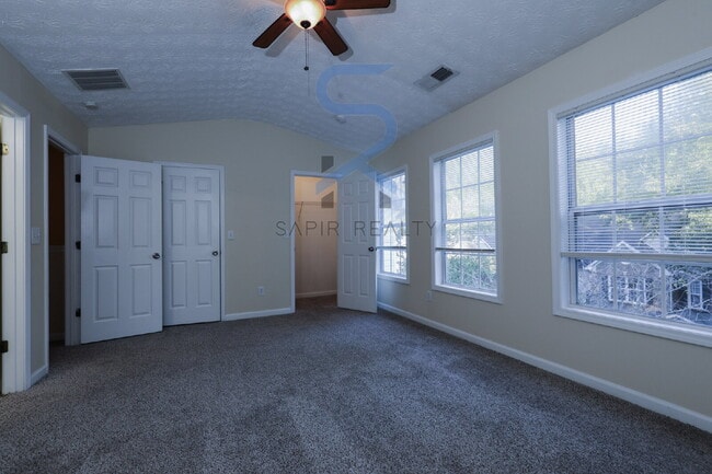 Building Photo - 790 Celeste Ln