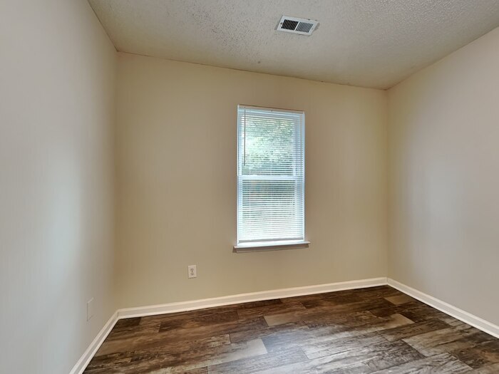 Building Photo - 3724 Capps Hill Dr