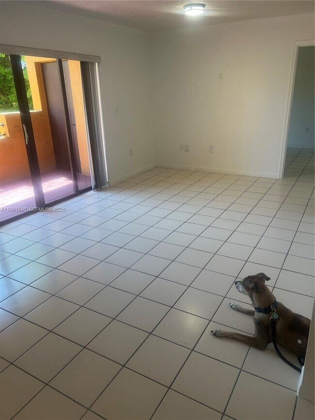 Building Photo - 590 NW 114th Ave