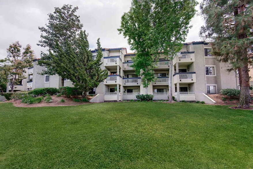 Building Photo - Parkside Court