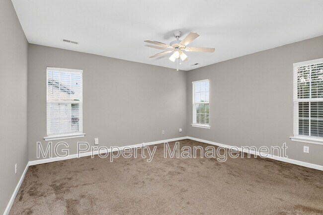 Building Photo - 16223 Circlegreen Dr