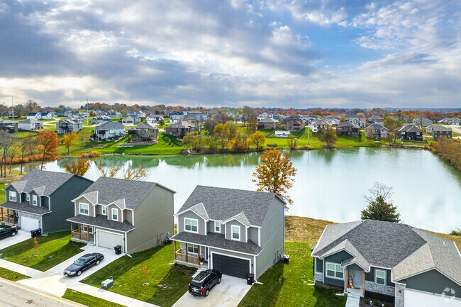 Tall Grass - Tall Grass Luxury Rental Homes