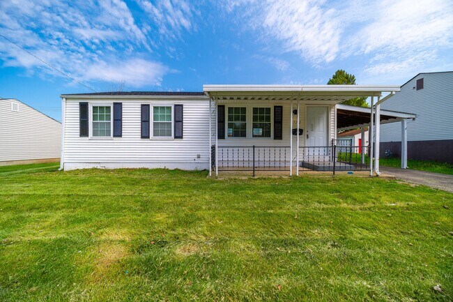 Building Photo - 5272 Quincy Dr