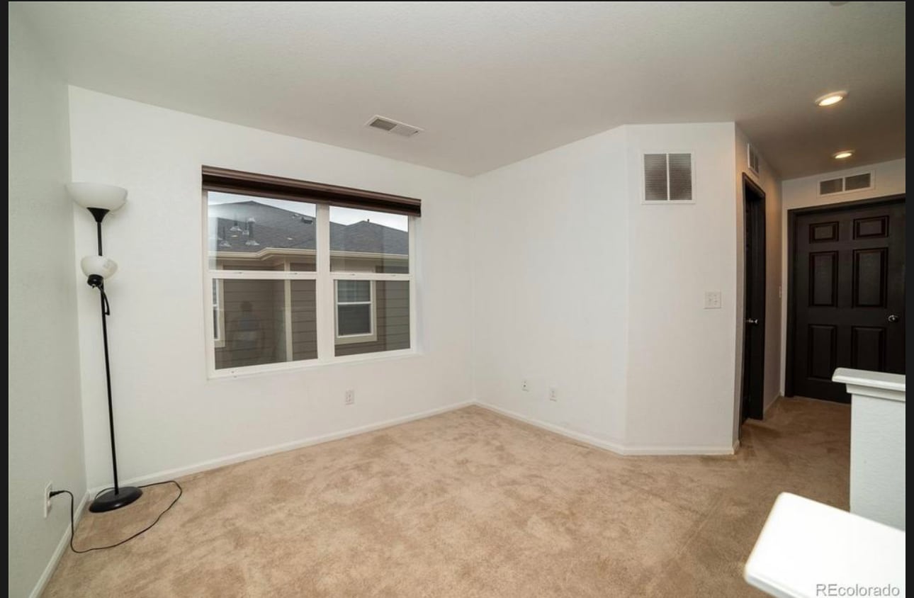 Building Photo - 15765 E Otero Ave