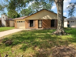 Building Photo - 9114 Jennifer St