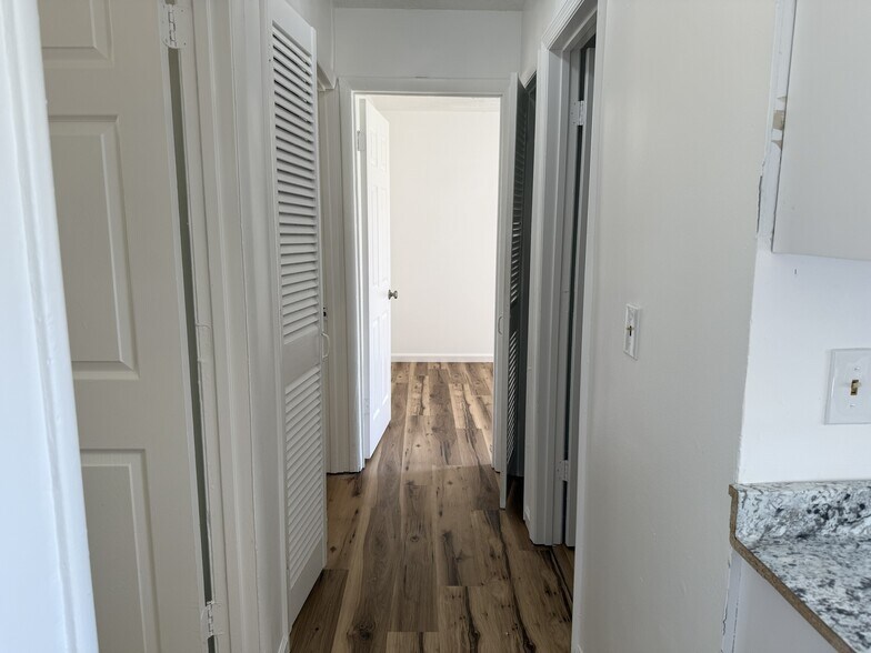 Building Photo - 836 Miller Estates Rd