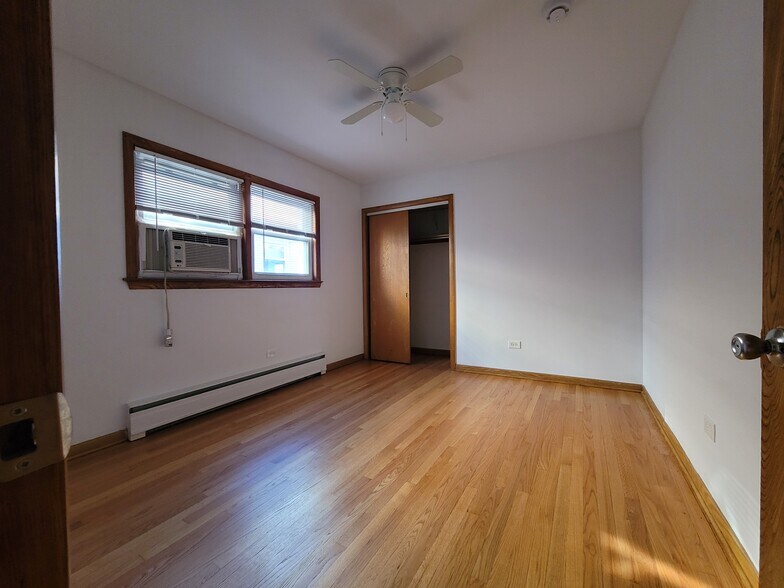 bed # 1, with window a/c - 7226 W Belden Ave