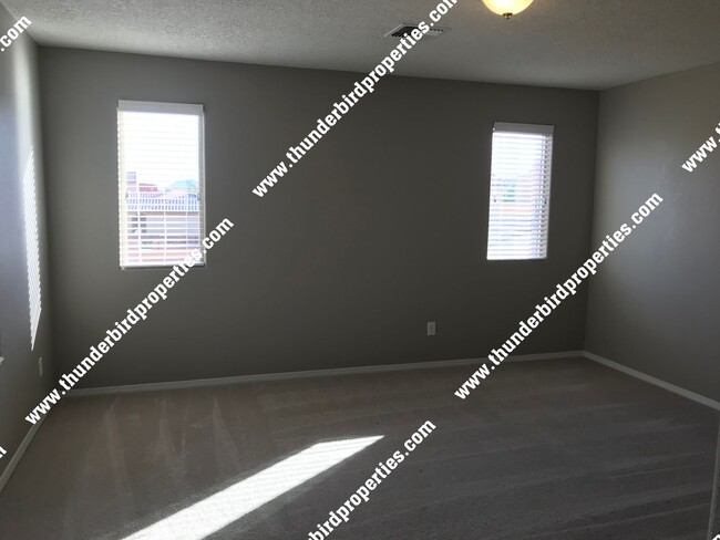 Building Photo - Stunning Mesa Del Sol Home