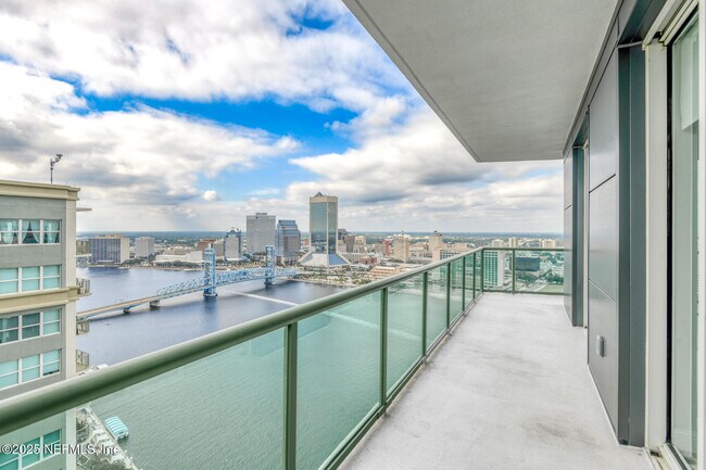 Building Photo - 1431 Riverplace Blvd