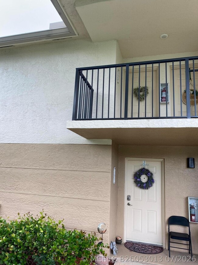 Building Photo - 100 Crestwood Ct N